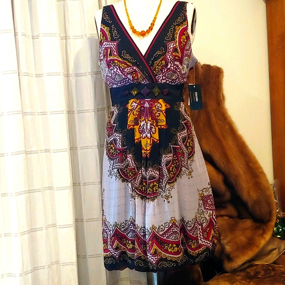 🥳Nicole Miller💐H.P Berry Embellished New Dress
